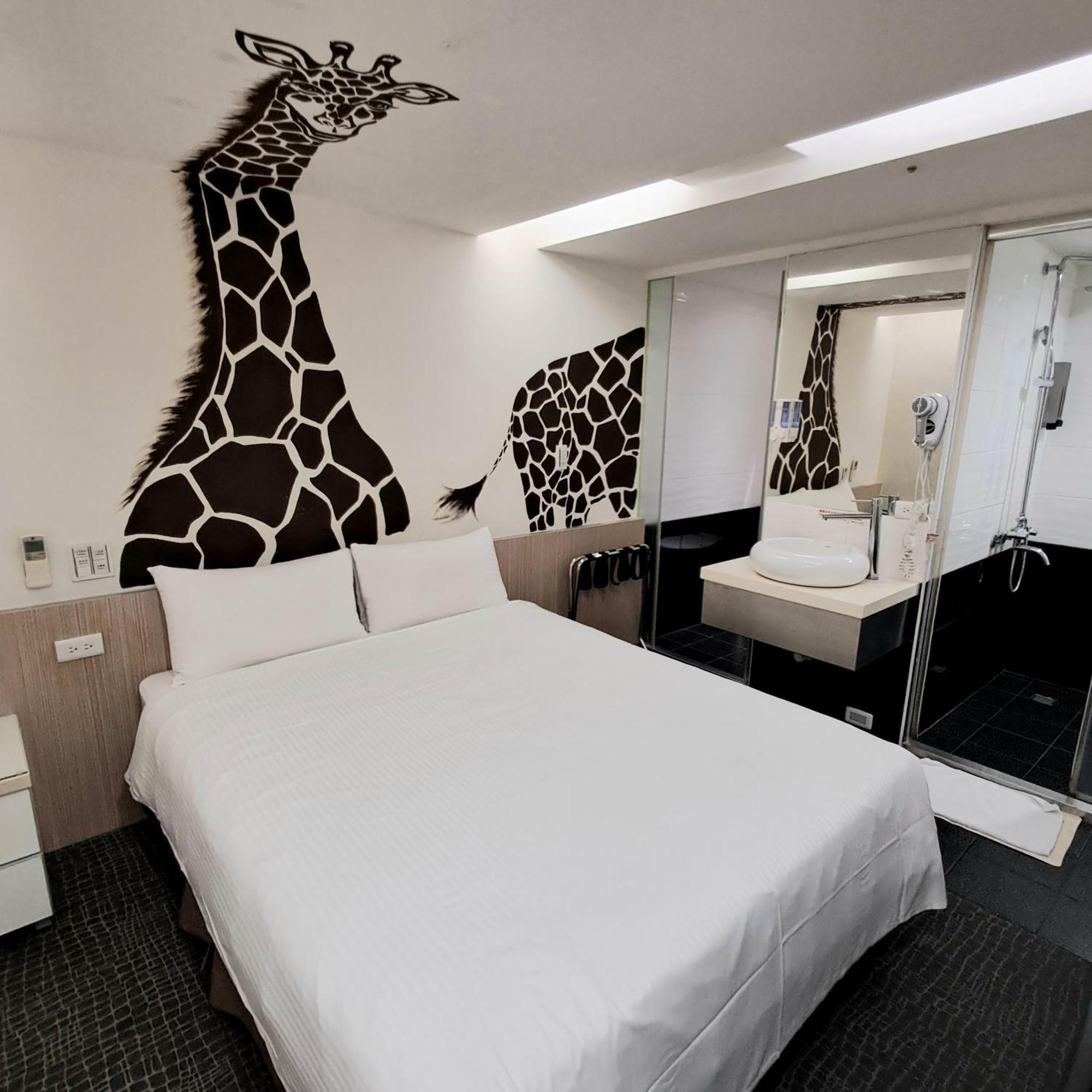 Morwing Hotel Fuzhong Taipei Extérieur photo