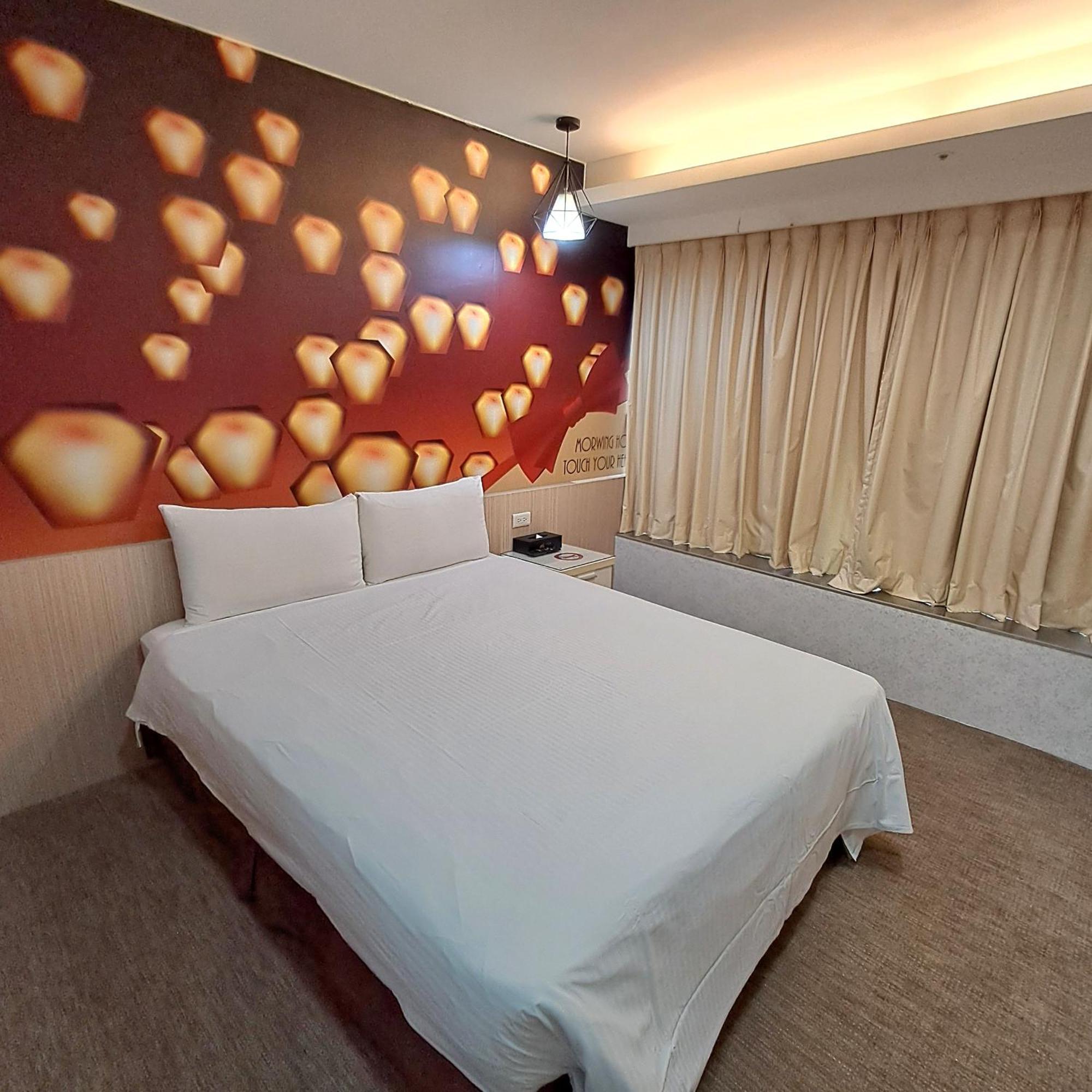 Morwing Hotel Fuzhong Taipei Extérieur photo