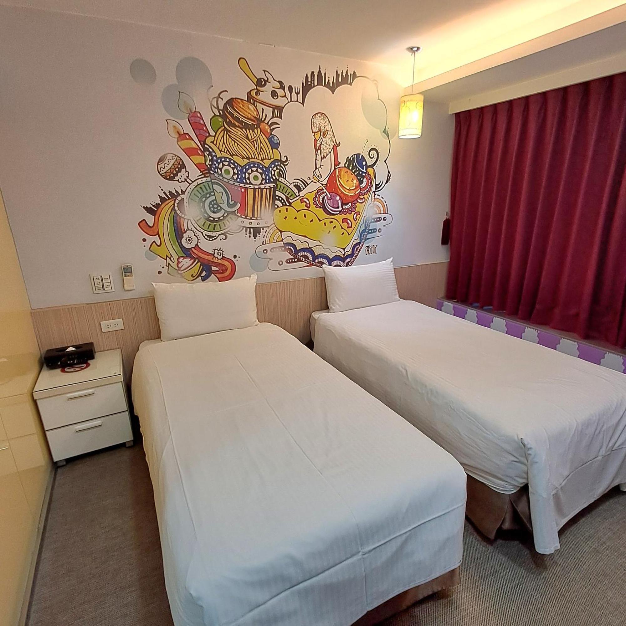 Morwing Hotel Fuzhong Taipei Extérieur photo