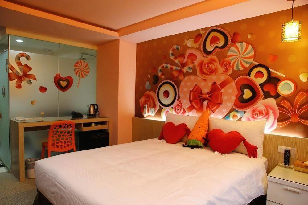 Morwing Hotel Fuzhong Taipei Extérieur photo